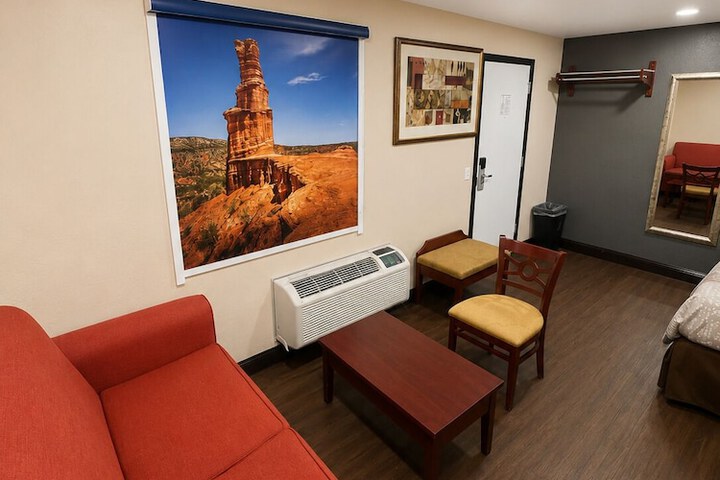 Room 7 of 17