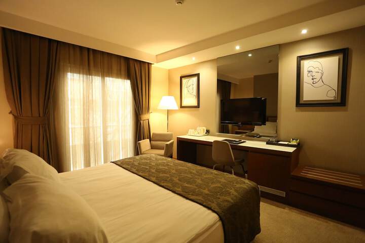 Room 7 of 52