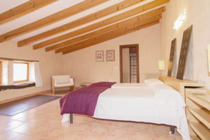 Room 15 of 20