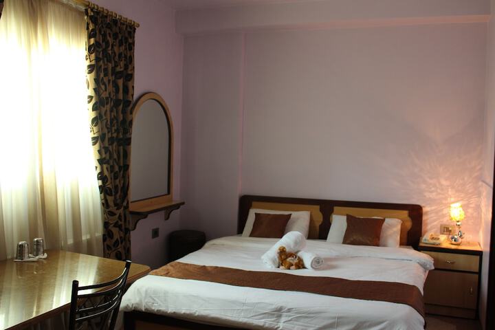 Room 21 of 44