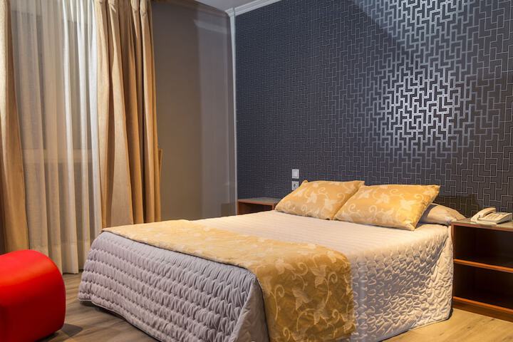 Room 12 of 35