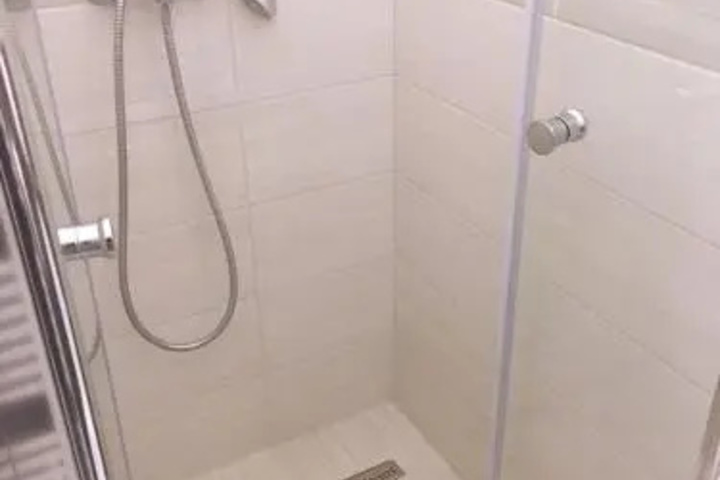 Room 3 of 3