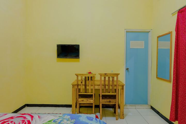 Room 12 of 24