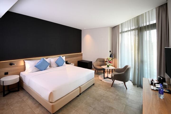 Room 16 of 60