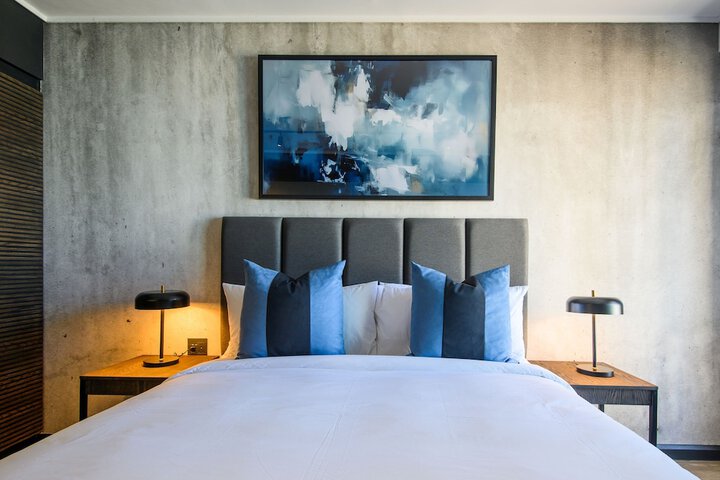 Room 40 of 210