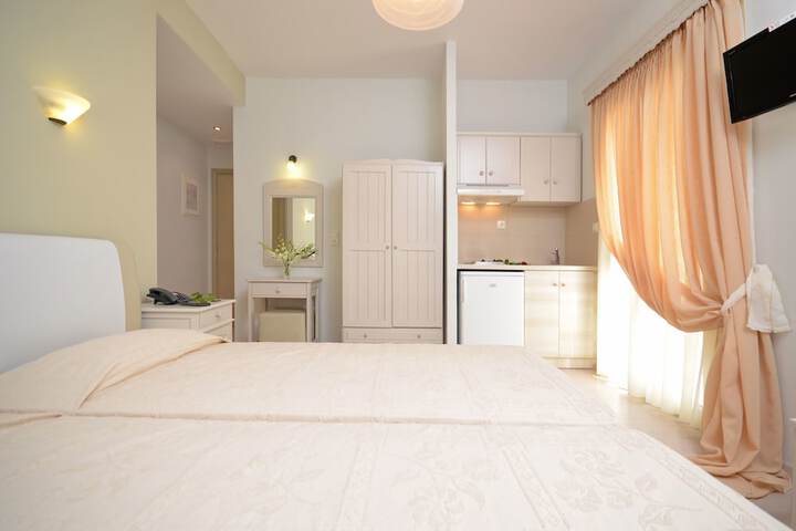 Room 7 of 41