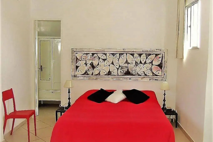 Room 2 of 15