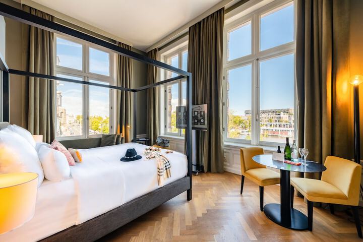 Pestana Amsterdam Riverside in Amsterdam