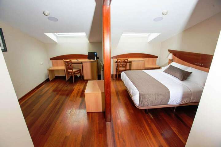 Room 16 of 53