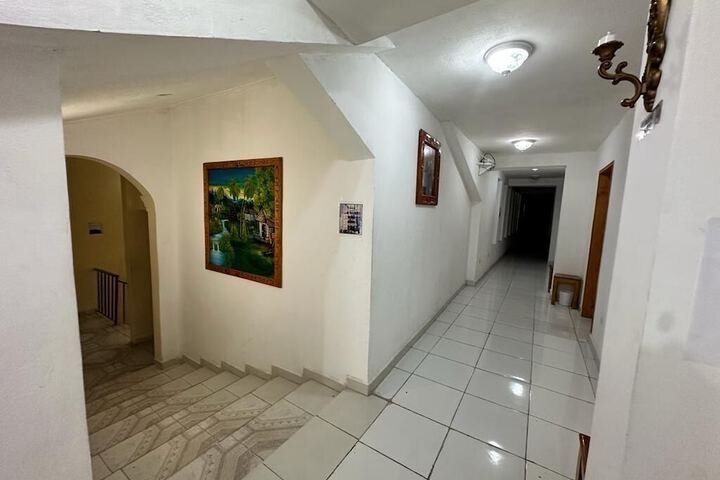 Hotel 2 of 116
