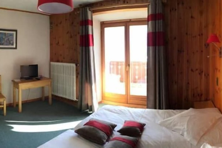 Room 11 of 47