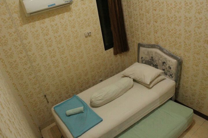 Room 5 of 19