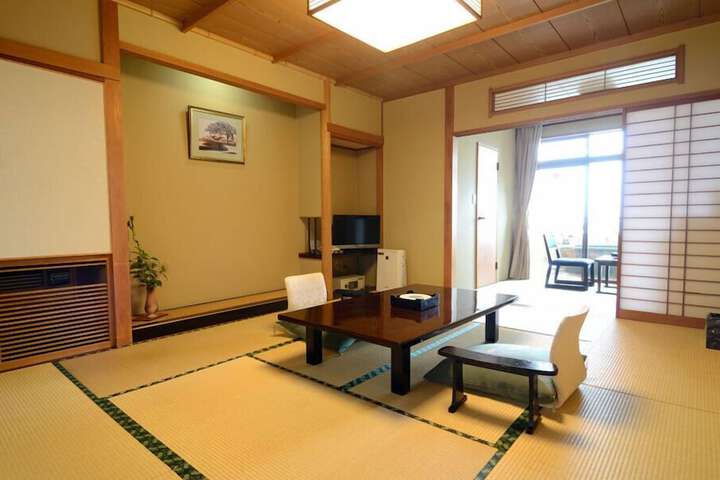 Room 16 of 124