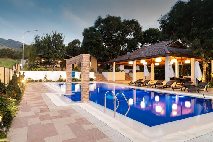 Pool 38 of 69
