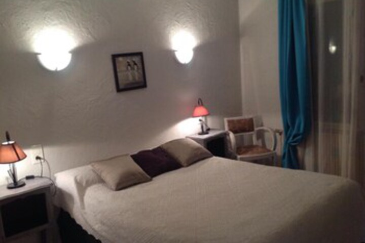 Room 3 of 13