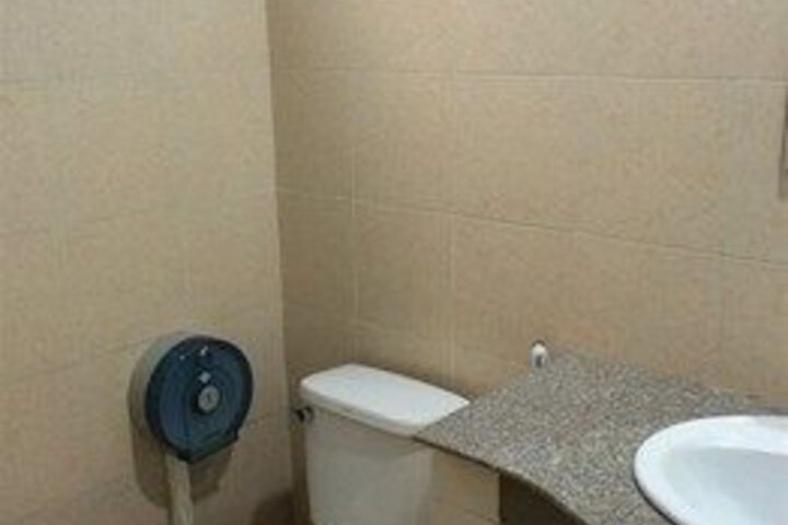 Room 7 of 46