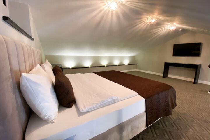 Room 29 of 73