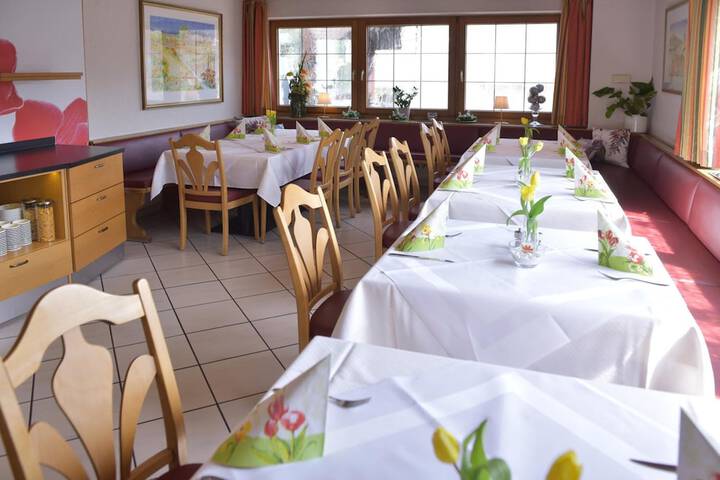 Dining 59 of 69