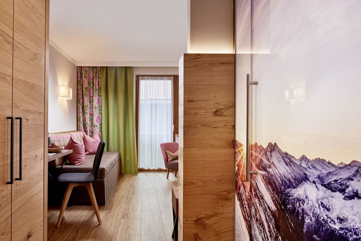 Hotel Interior 193 of 204