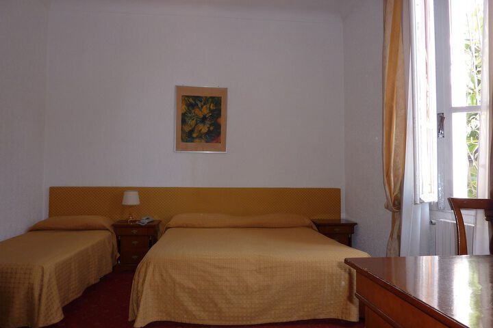 Room 29 of 61