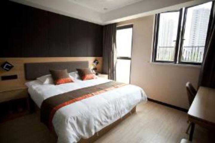 Room 7 of 7