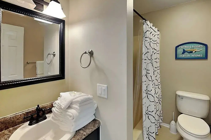 Room 8 of 15