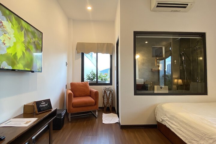 Room 25 of 117
