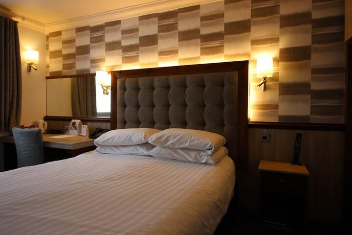 Room 16 of 57