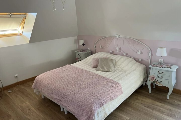 Room 10 of 45