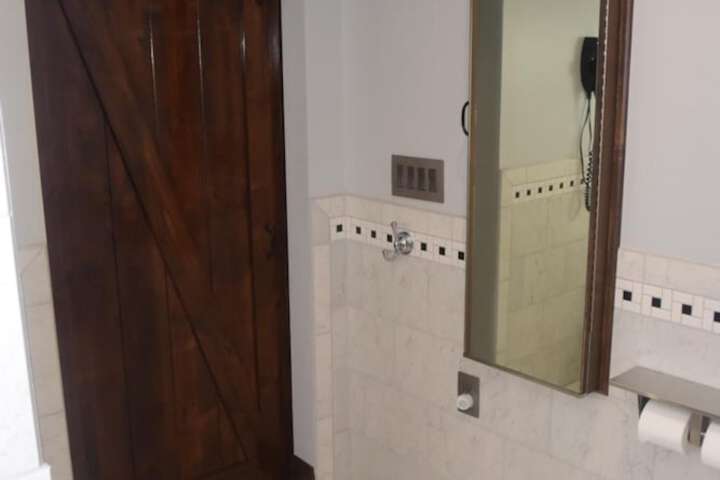 Room 30 of 50