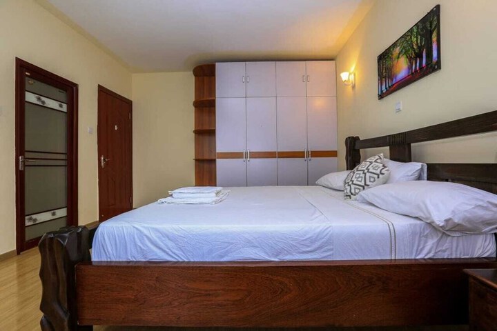 Room 11 of 31