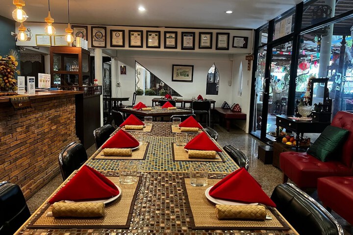 Dining 108 of 161