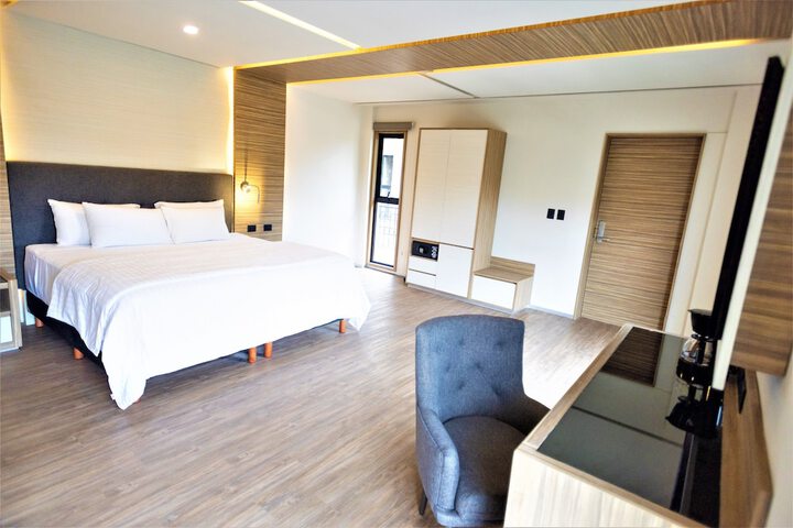Room 27 of 115