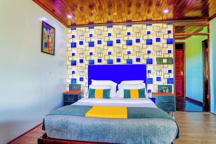 Room 3 of 25