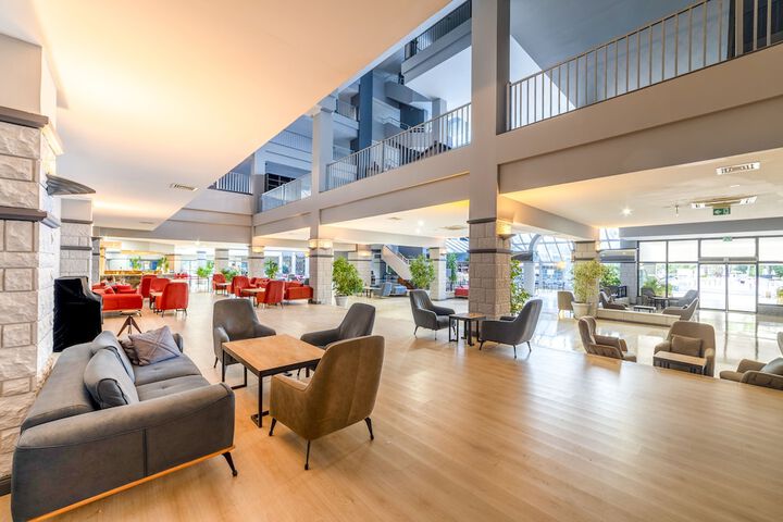 Guest Lobby