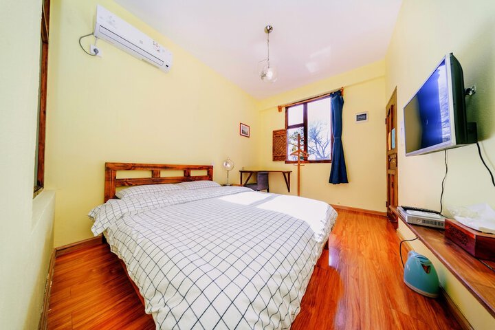 Room 17 of 30