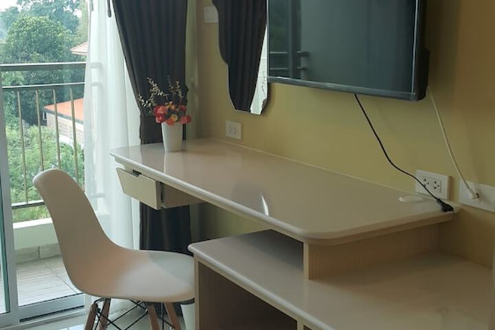 Room 29 of 77