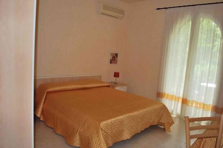 Room 20 of 38