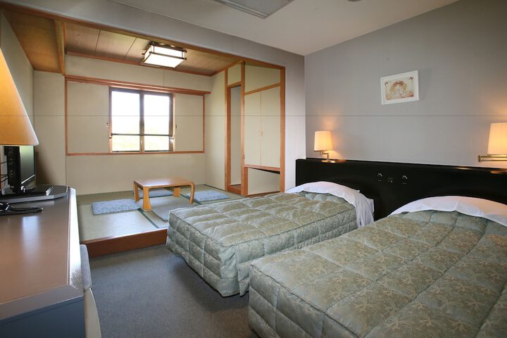 Room 6 of 60