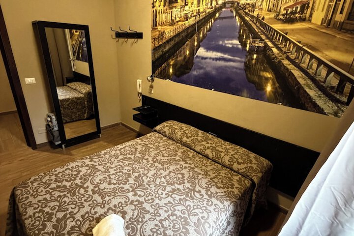 Room 32 of 101