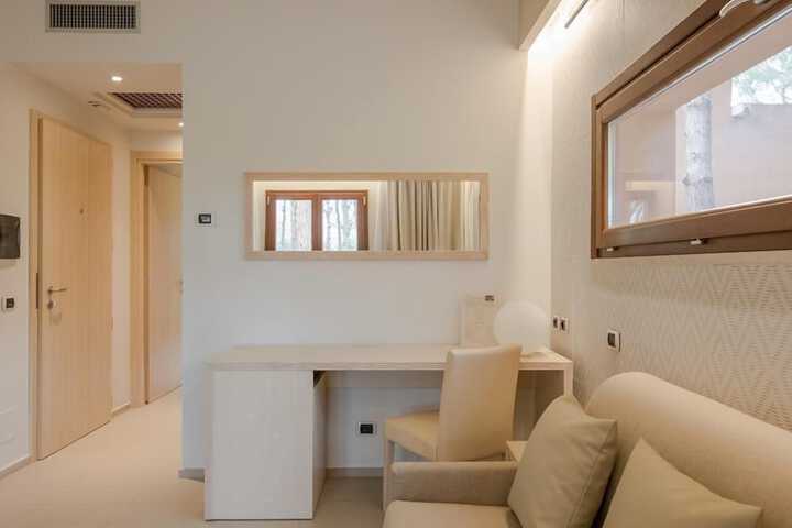 Room 46 of 140