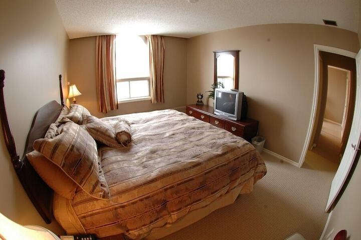 Room 10 of 49