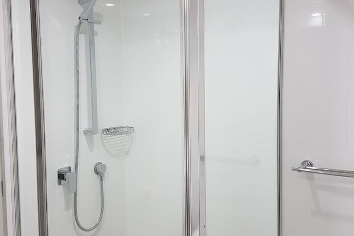 Room 4 of 139