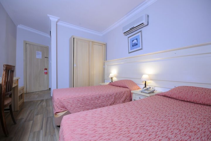Room 17 of 57