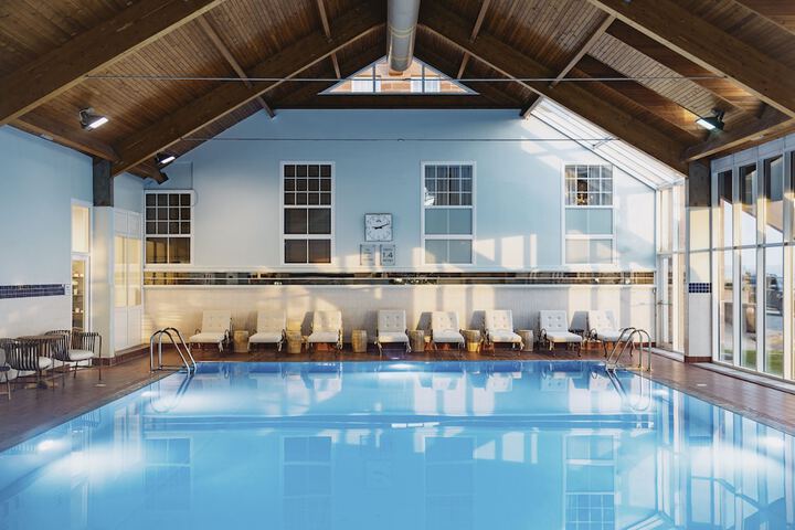 Pool 44 of 95