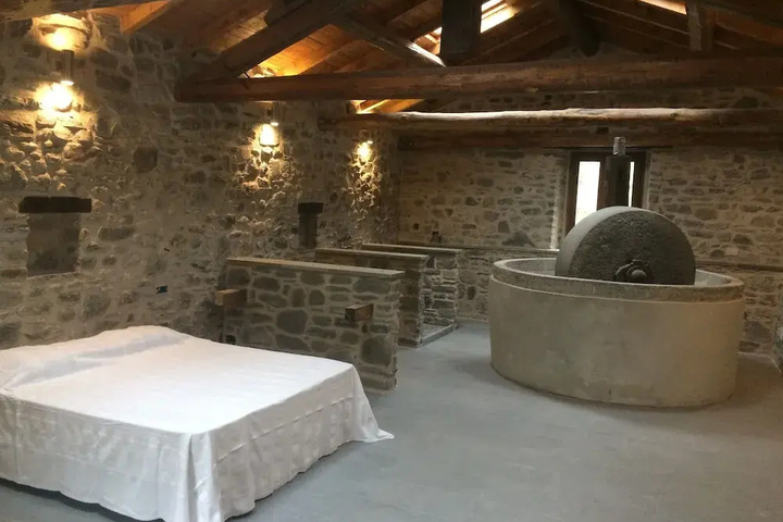 Spa 8 of 13