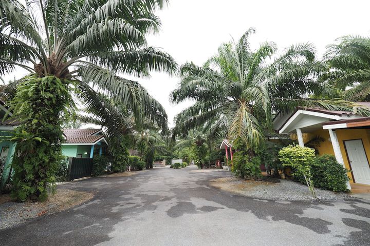 Property Grounds 28 of 35