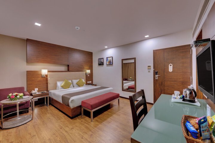 Room 3 of 27