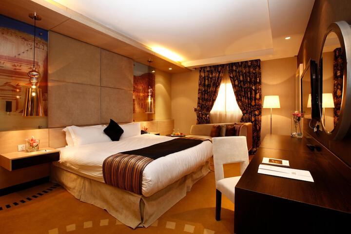 Room 22 of 47