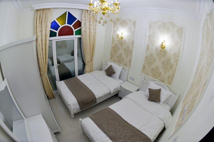 Room 11 of 47